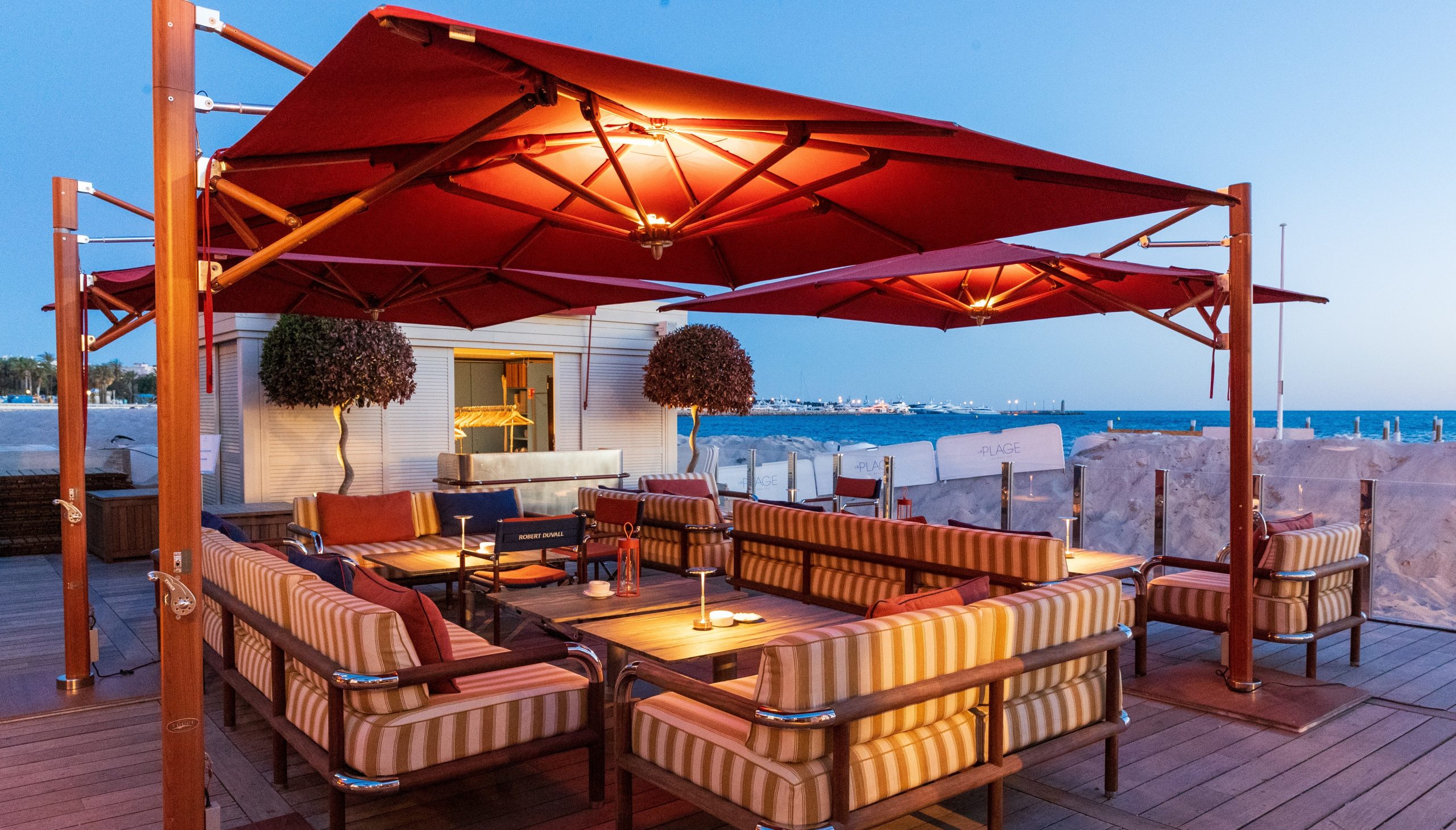 Select Venue - photo terrasse bar de plage coin lounge